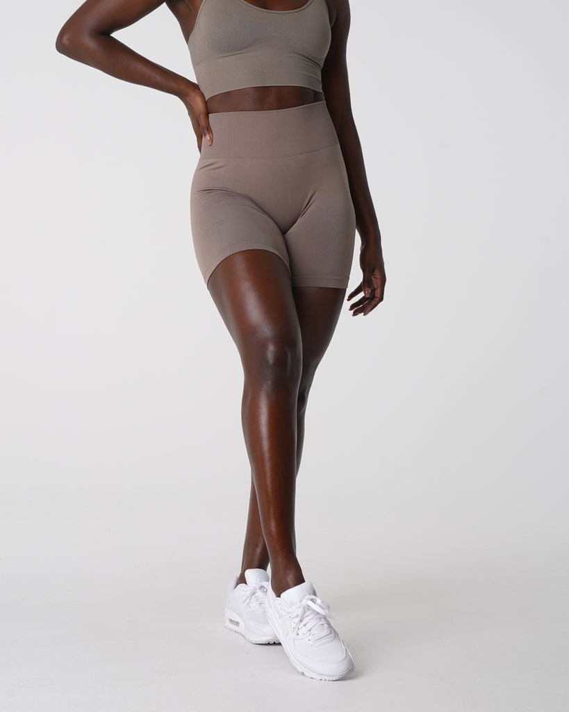 NVGTN Solid Seamless Shorts Taupe | QCX-138260