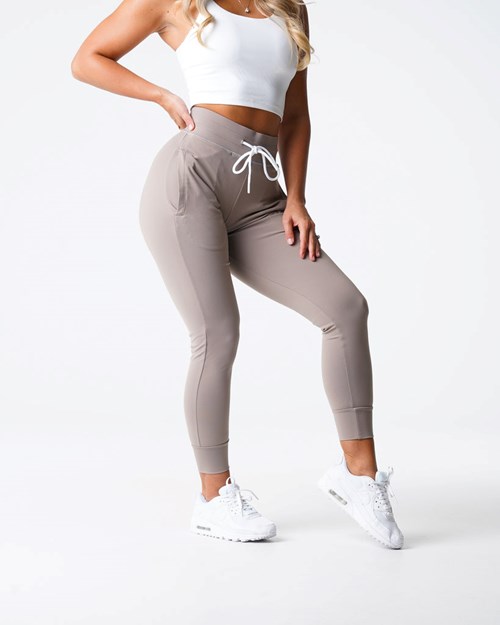 NVGTN Joggers Taupe | KUH-102469